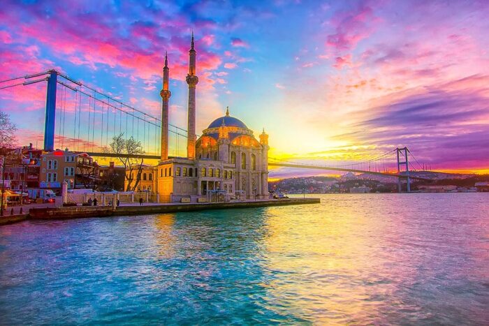 Ortaköy Camii ve Boğaz Köprüsü poster duvar kağıdı